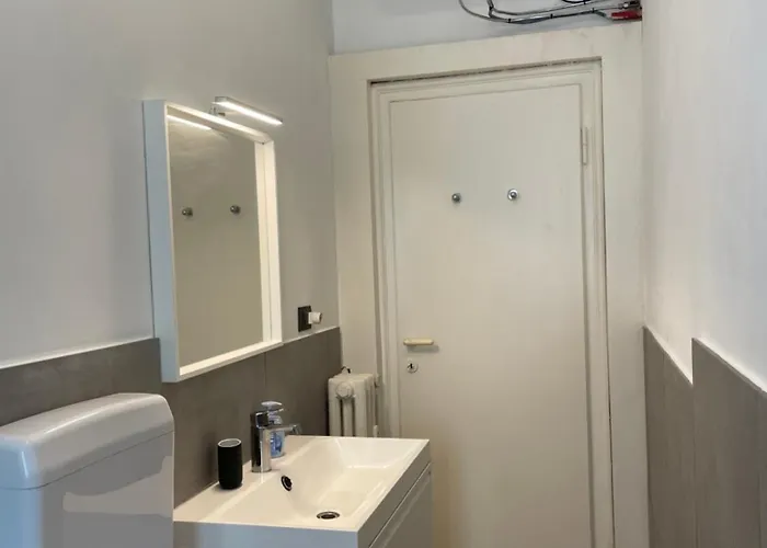 Bilocale Spazioso A Lambrate Apartament Mediolan
