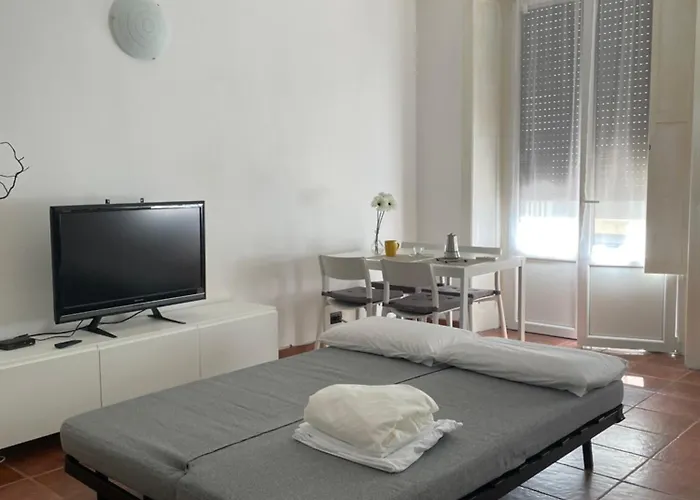 Bilocale Spazioso A Lambrate Apartament